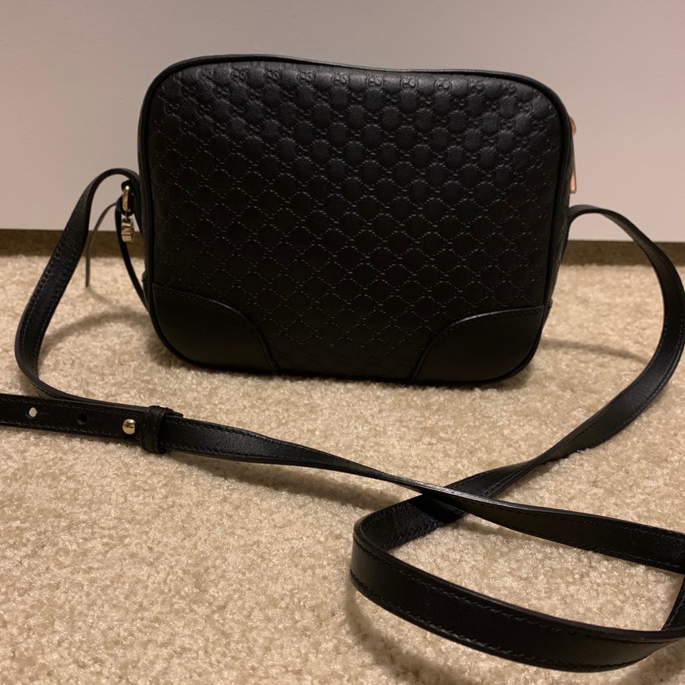 Gucci crossbody with matching wallet